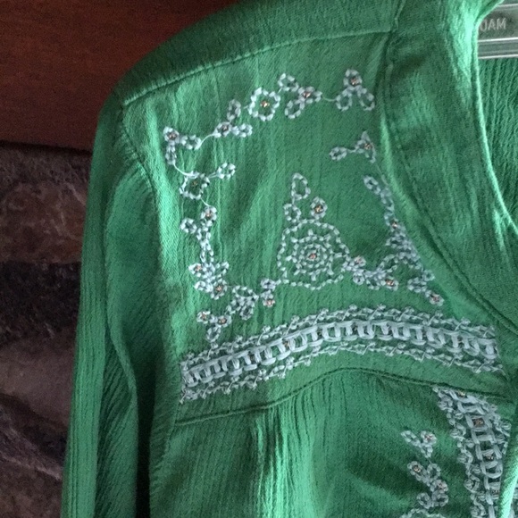 Top - Picture 4 of 6